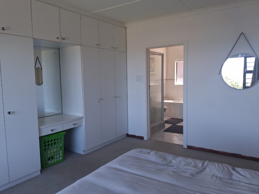 To Let 3 Bedroom Property for Rent in Winterstrand Eastern Cape